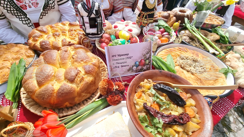 Село Извор - „Червен, червен Великден“ - регионален конкурс