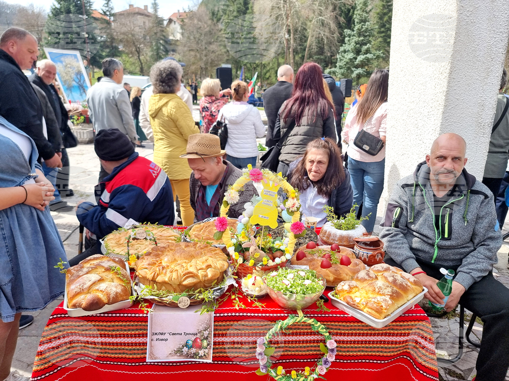 Село Извор - „Червен, червен Великден“ - регионален конкурс