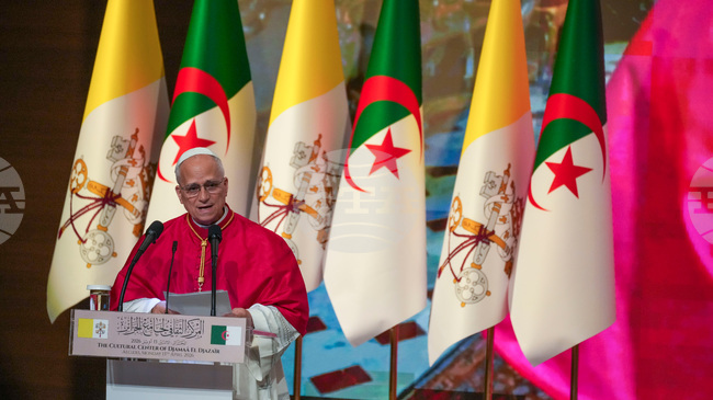 Папата призова властите в Алжир да работят за свободно гражданско общество