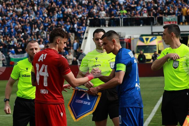 Капитанът на Левски Георги Костадинов: "Трябва да останем скромни и да продължим за работим"