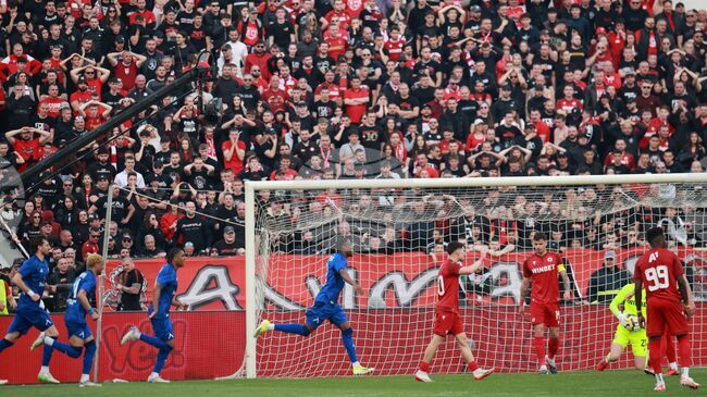 ЦСКА и Левски завършиха наравно в дербито от последния кръг на редовния сезон на Първа лига