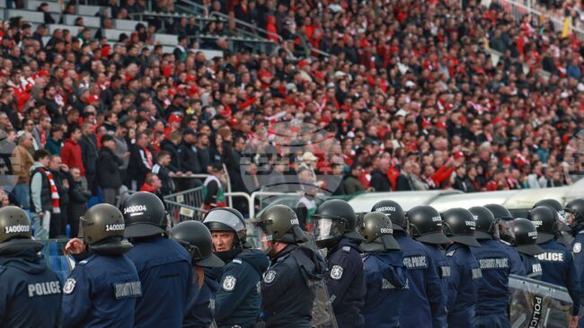 Дисциплинарната комисия на БФС глоби ЦСКА и Левски с по 2198.55 евро след "вечното дерби"