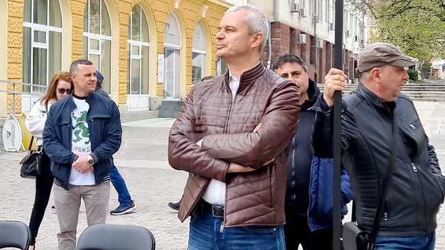 Vazrazhdane Leader Dismisses Speculation about "Romanian Scenario" in Bulgarian Elections