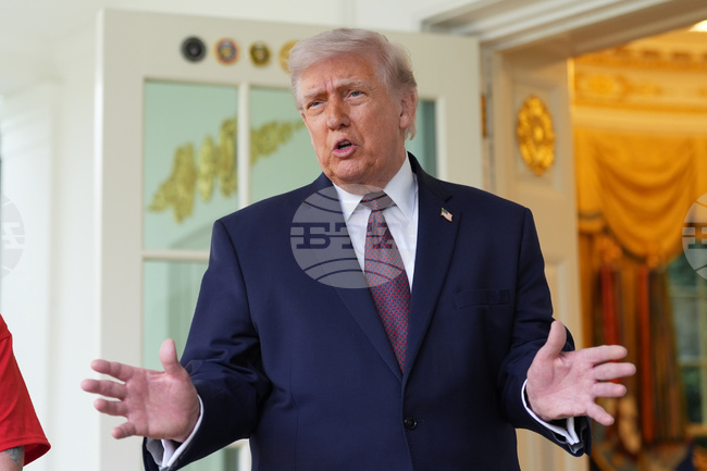 Тръмп заяви, че американската армия е блокирала иранските пристанища, за да окаже натиск над Техеран