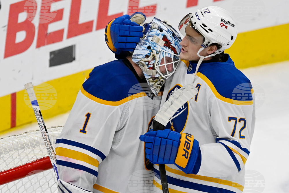 Sabres Blackhawks Hockey