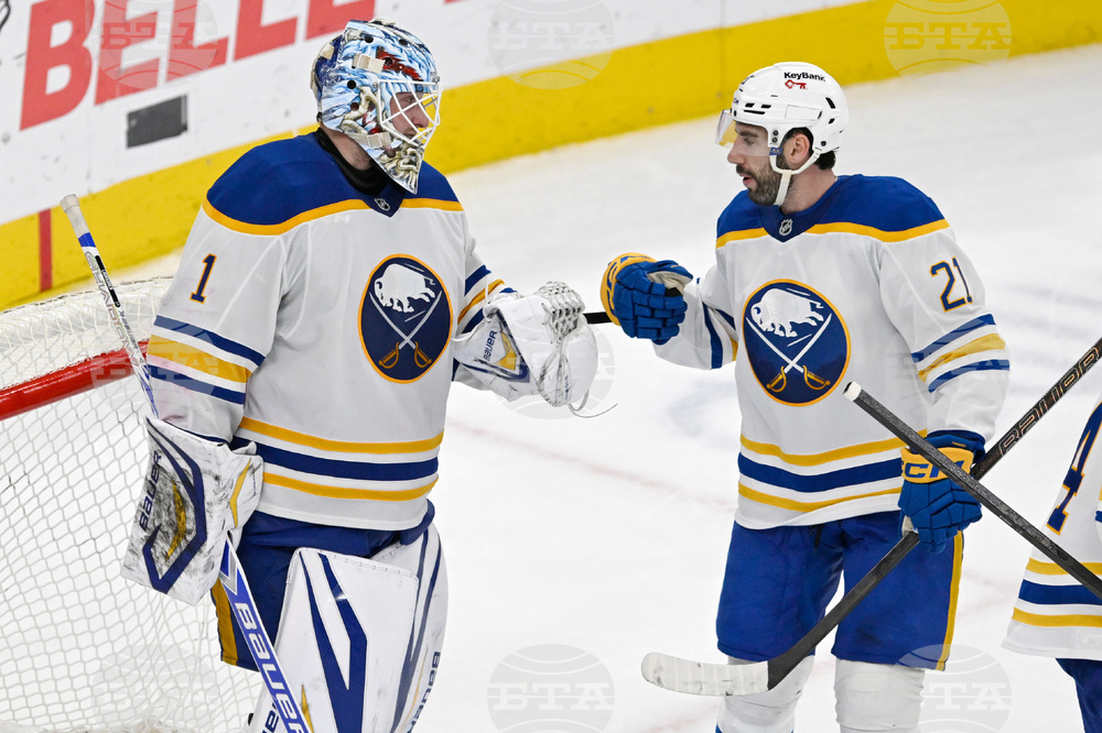 Sabres Blackhawks Hockey