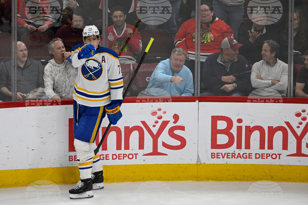 Sabres Blackhawks Hockey