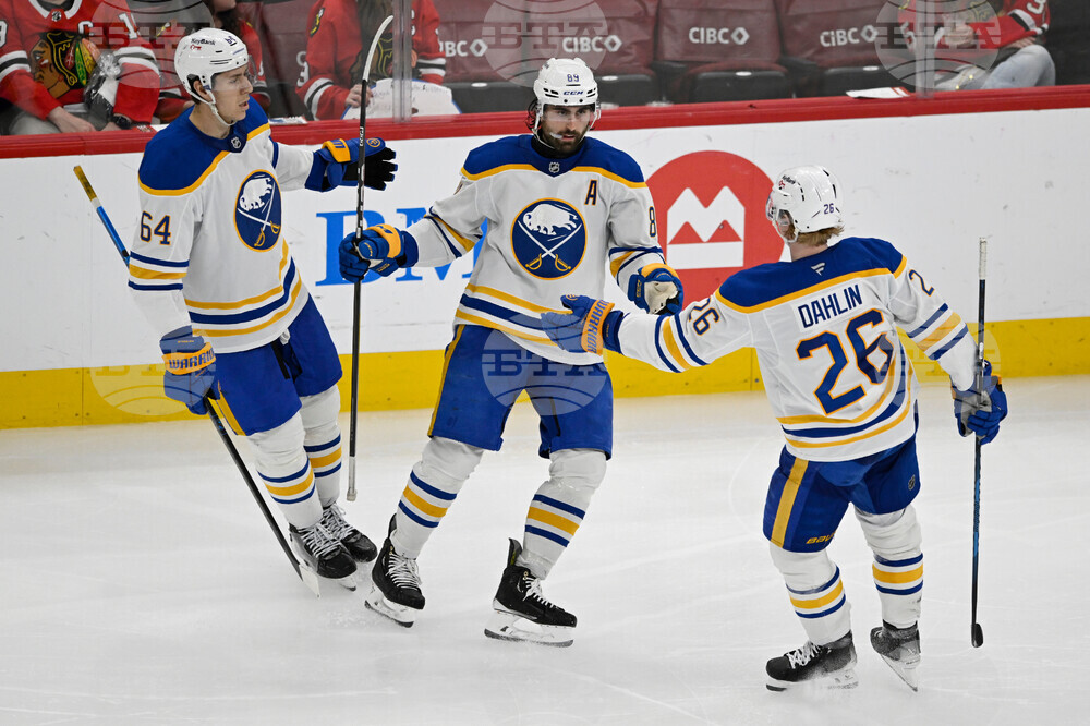 Sabres Blackhawks Hockey