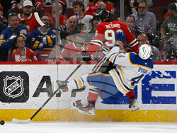 Sabres Blackhawks Hockey