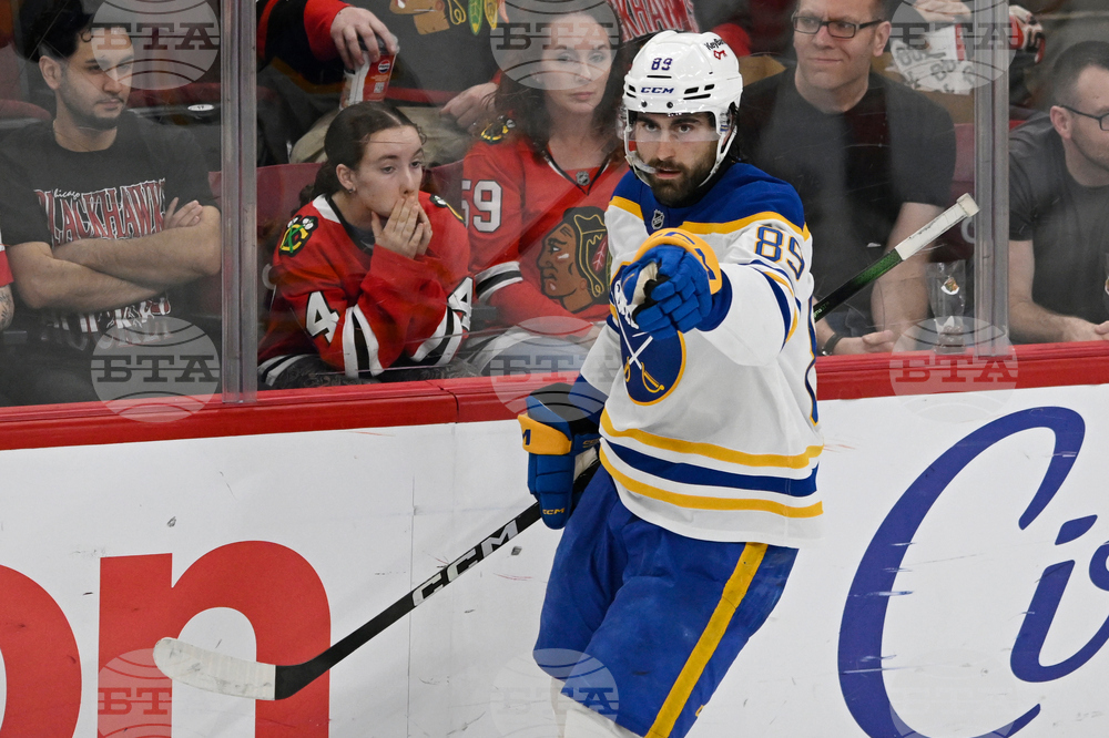 Sabres Blackhawks Hockey