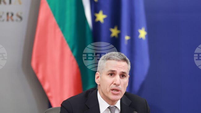 За осем седмици управление хората разпознаха едни по-различен стил на управление – открит и диалогичен, заяви премиерът Андрей Гюров