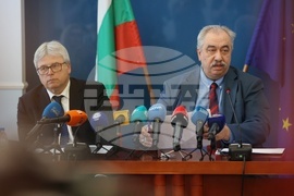 Министерство на здравеопазването - “Колко скъпи са скъпоструващите лекарства в лечебните заведения?”- пресконференция