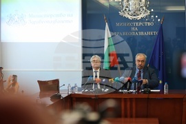 Министерство на здравеопазването - “Колко скъпи са скъпоструващите лекарства в лечебните заведения?”- пресконференция