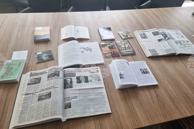 Библиотеката в Добрич представя документи, свързани с живота и творчеството на Верка Сидерова по повод 100 години от рождението ѝ