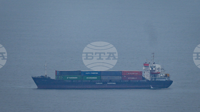 Иран заяви, че ще попречи на развиването на търговията в Персийския залив и Червено море, ако блокадата на САЩ продължи