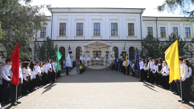 Официални тържества преминаха в Болградската гимназия в Украйна във връзка с 205-та годишнина от рождението на Георги Раковски