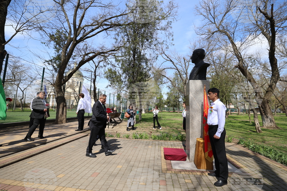 Украйна - Болградска гимназия „Георги Сава Раковски“ - патронен празник