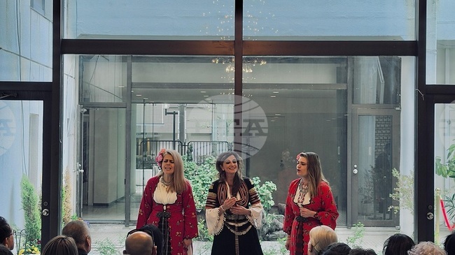 Нина Николина пя „Излел е Дельо хайдутин“ в Япония