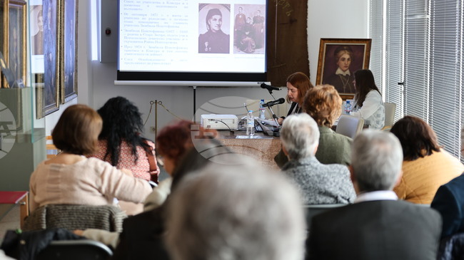 Райна Княгиня и женските образи от Априлската епопея бяха почетени на международна научна конференция в Панагюрище