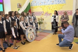 Украйна - Болградска гимназия „Георги Сава Раковски“ - патронен празник - химн - представяне