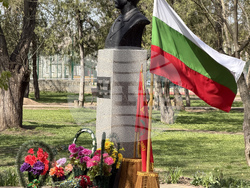 Украйна - Болградска гимназия „Георги Сава Раковски“ - патронен празник - химн - представяне