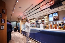 Летище „Васил Левски“ - София - нови търговски обекти