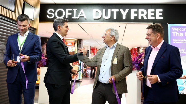 Ангажирани сме с трансформацията на столичното летище в модерна, гостоприемна и ориентирана към пътниците врата към България, каза Хесус Кабайеро