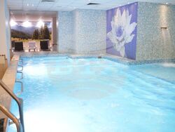 Село Нареченски бани - Балнеокомплекс „Медика - Наречен“ - медицински център