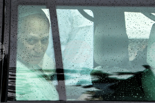 Папа Лъв XIV пристигна в Камерун - втори етап от обиколката му в Африка