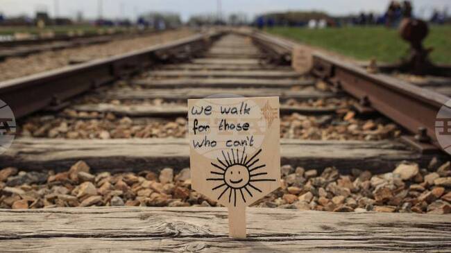 ПАП: Хиляди се присъединиха към „Марша на живите“ в Полша, за да почетат жертвите на Холокоста