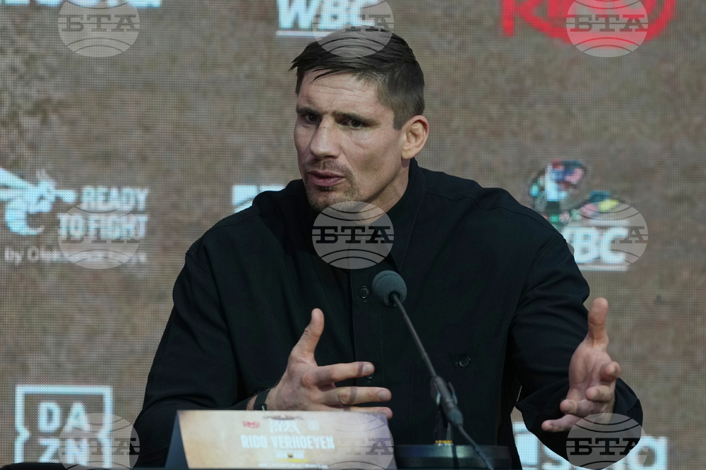 Britain Usyk Verhoeven Boxing