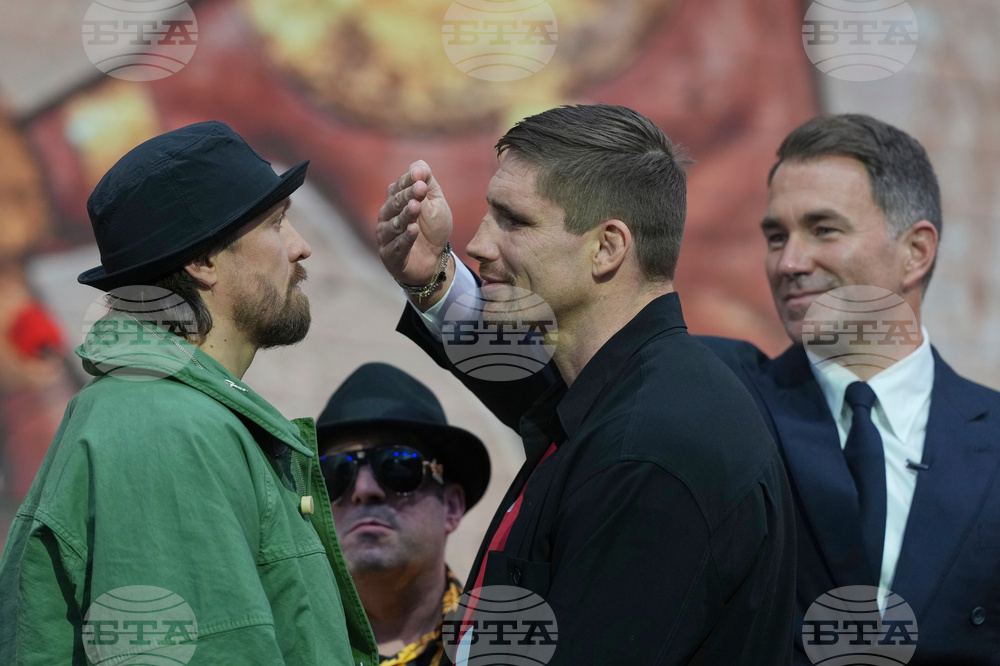 Britain Usyk Verhoeven Boxing