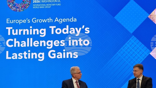 Временна рамка за държавната помощ трябва да позволи на страните от ЕС да подкрепят сектори, уязвими от поскъпването на енергията, каза еврокомисар Домбровскис