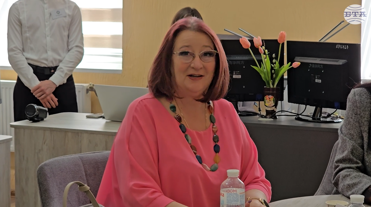 Болградската гимназия създава хора, които намират своето място по света, каза директорът на Агенцията за българите в чужбина Райна Манджукова