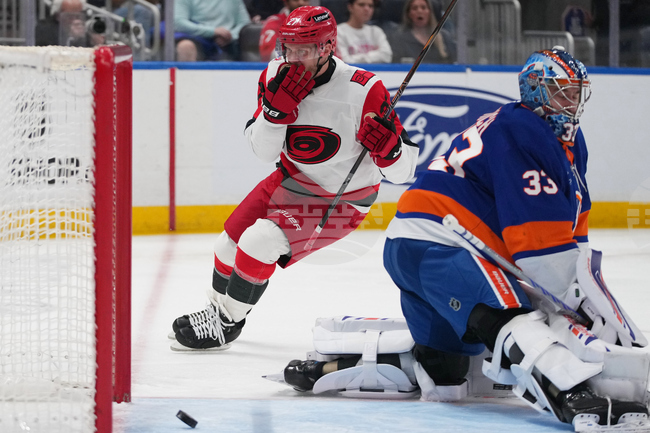 Hurricanes Islanders Hockey