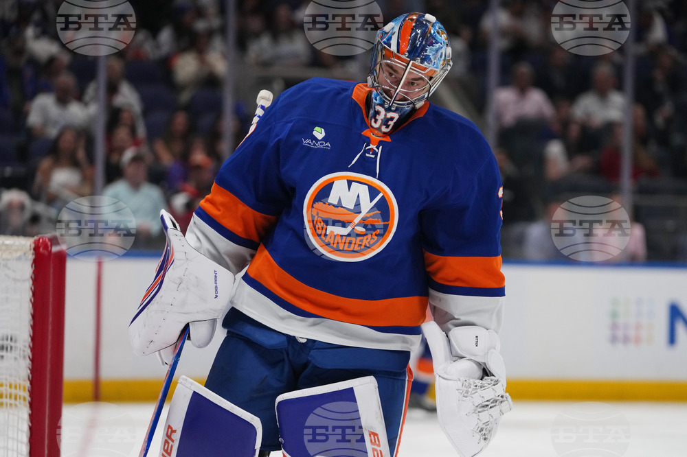 Hurricanes Islanders Hockey