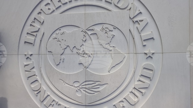 Световният дълг до 2029 г. може да достигне нива, отчитани само непосредствено след Втората световна война, предупреждава МВФ 