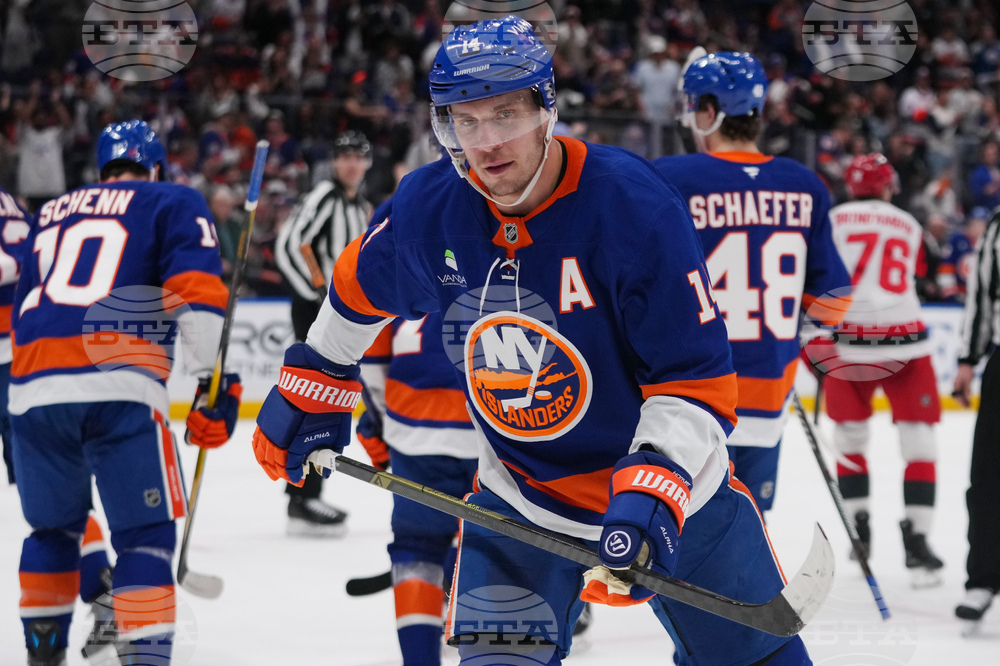 Hurricanes Islanders Hockey