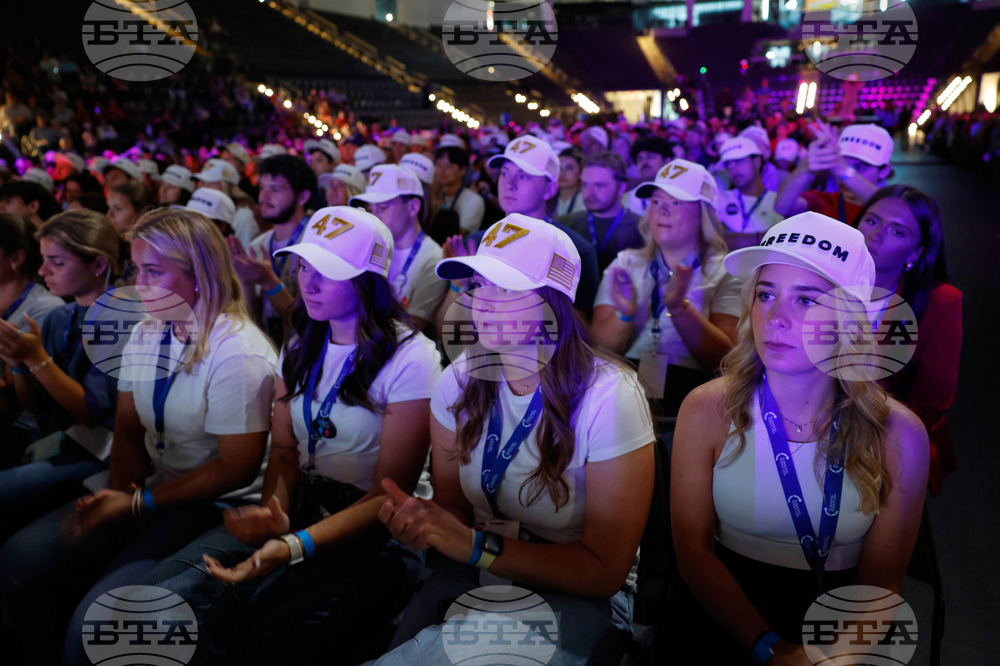 APTOPIX Vance Turning Point