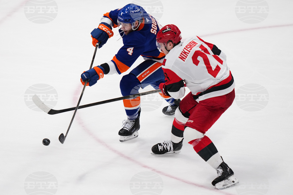 Hurricanes Islanders Hockey