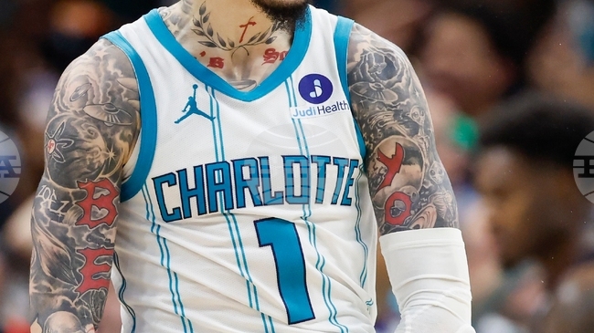 НБА глоби ЛаМело Бол от Шарлът Хорнетс с 60 хиляди долара за два различни инцидента от мача срещу Маями Хийт в плей-ин турнира