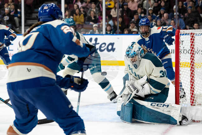 PWHL Torrent Goldeneys Hockey