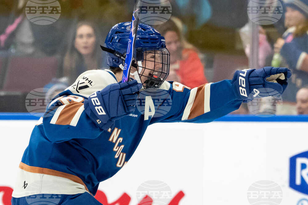 PWHL Torrent Goldeneys Hockey