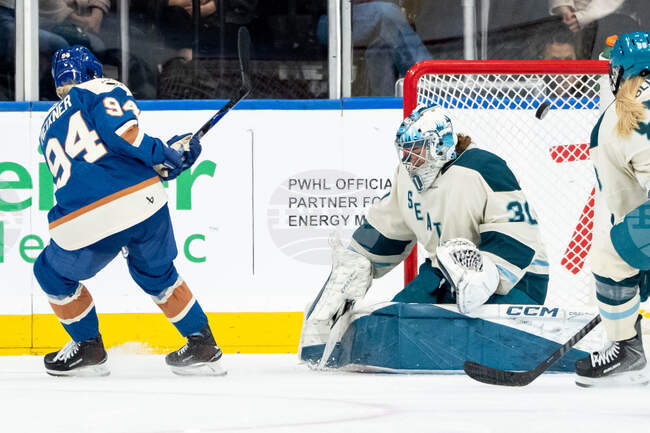 Torrent Goldeneyes Hockey