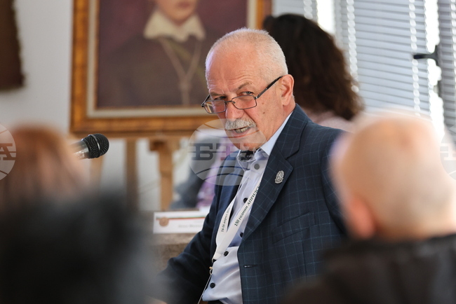 Снаряжението и въоръжението по време на Априлското въстание са сред темите на втория ден от научния форум в Панагюрище