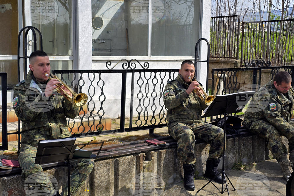 Сливен - празник на бронетанковите войски - ден на отворените врати