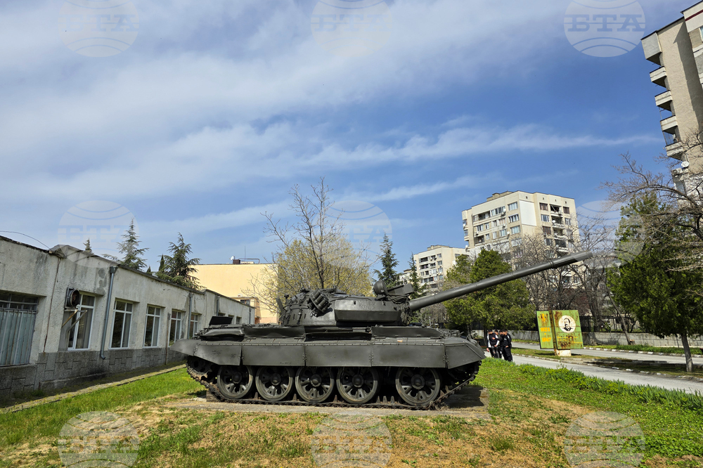 Сливен - празник на бронетанковите войски - ден на отворените врати