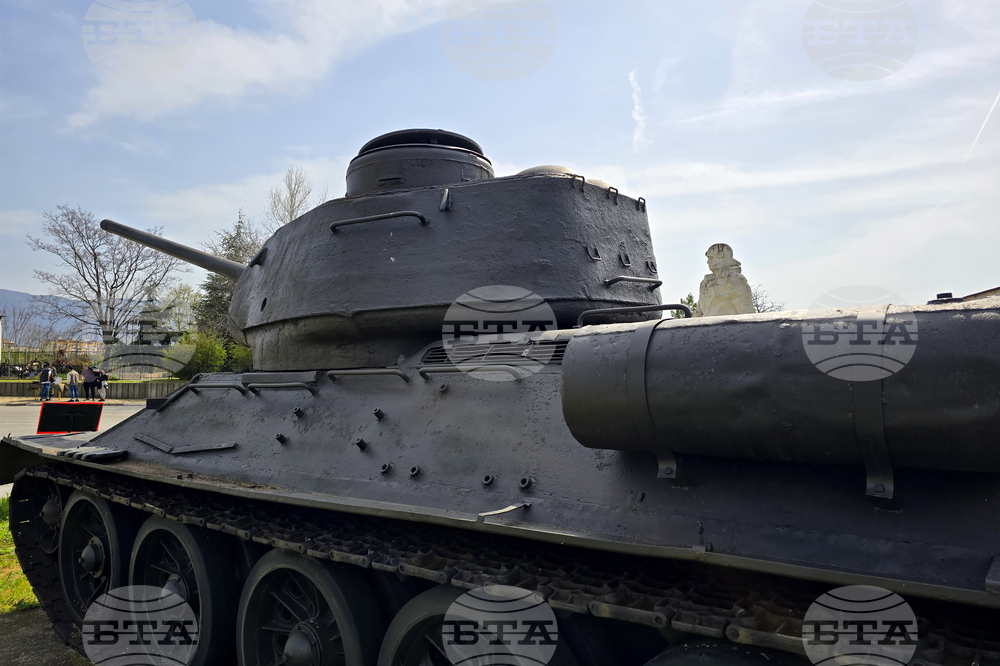 Сливен - празник на бронетанковите войски - ден на отворените врати