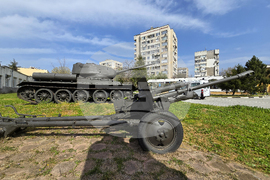 Сливен - празник на бронетанковите войски - ден на отворените врати