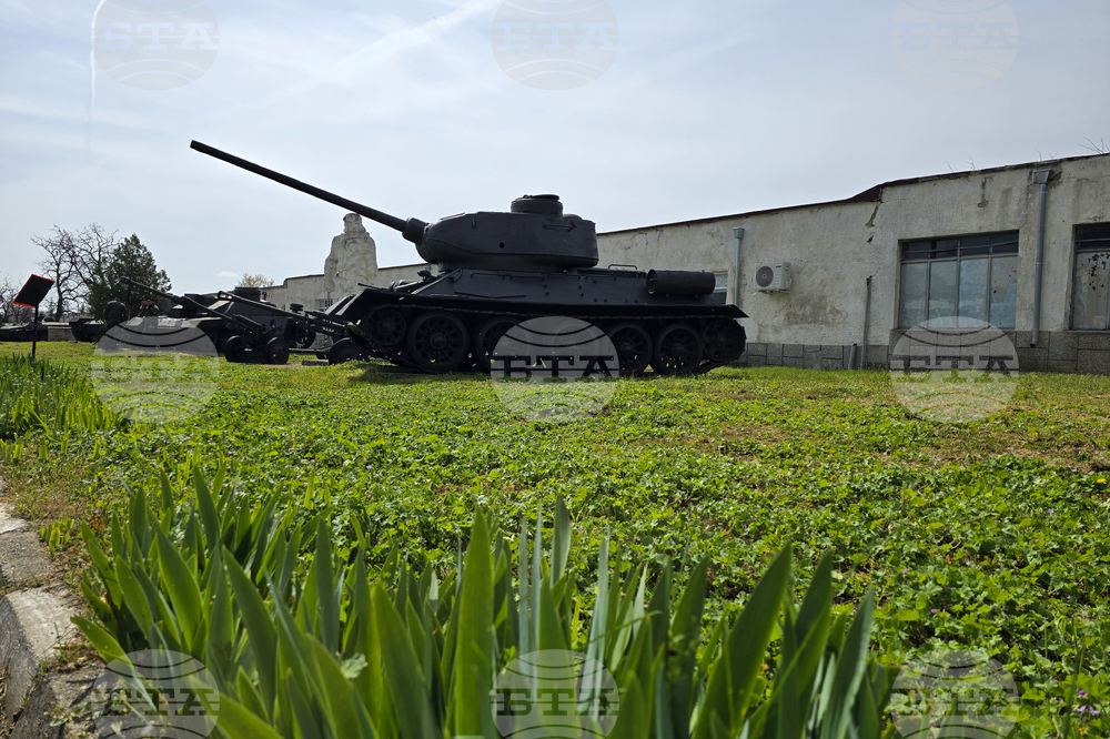 Сливен - празник на бронетанковите войски - ден на отворените врати